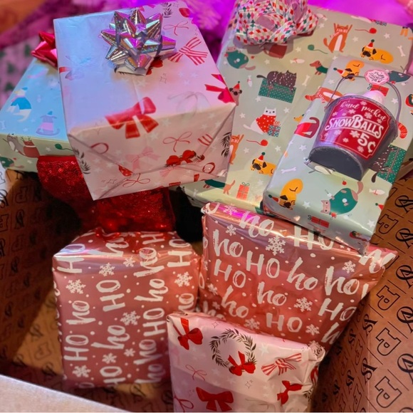 Christmas Swap with my Posh Bestie 👯♀️ - Picture 3 of 6